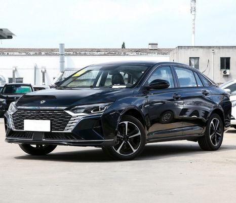 Benzin Aeolus Yixuan Max 2024 Luxus Edition Limousine mit Features und Luxus Design