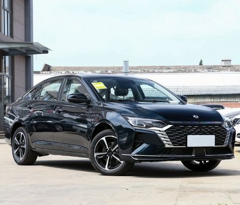 Benzin Aeolus Yixuan Max 2024 Luxus Edition Limousine mit Features und Luxus Design