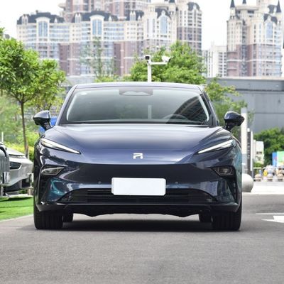 Rising Auto F7 2023 Long-Life PRO Version Auto mit geschlossenem Karosserie-Typ und Flüssigkeitskühlung