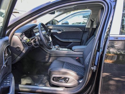 Benzinwagen mit automatischem Getriebe Audi A8 2023 A8l 50tfsi Quattro Ausgewählte Version