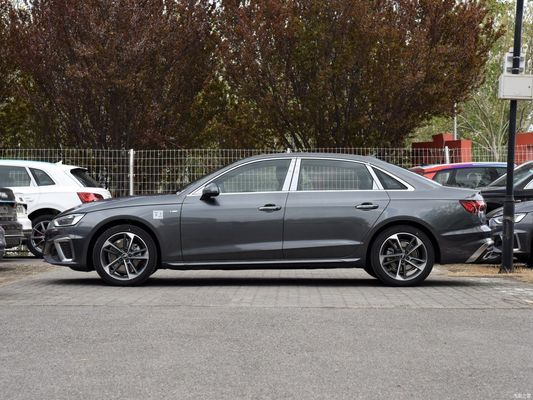 Benzinwagen Audi A4l 2023 40tfsi Fashion Dynamic Version 5 Sitzplätze Luxus und Stil