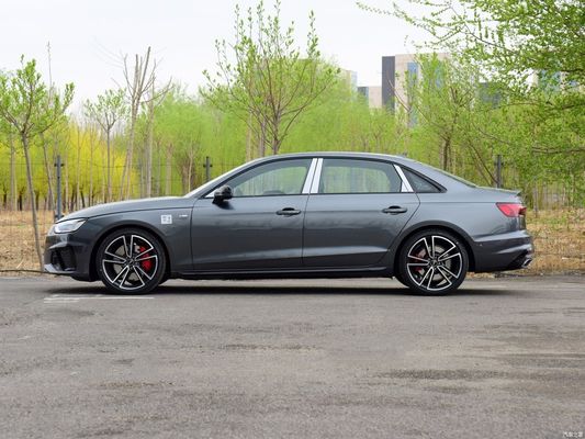 Audi A4l 2023 45tfsi Quattro Ausgewählte Dynamische Version Limousine mit Automatikgetriebe