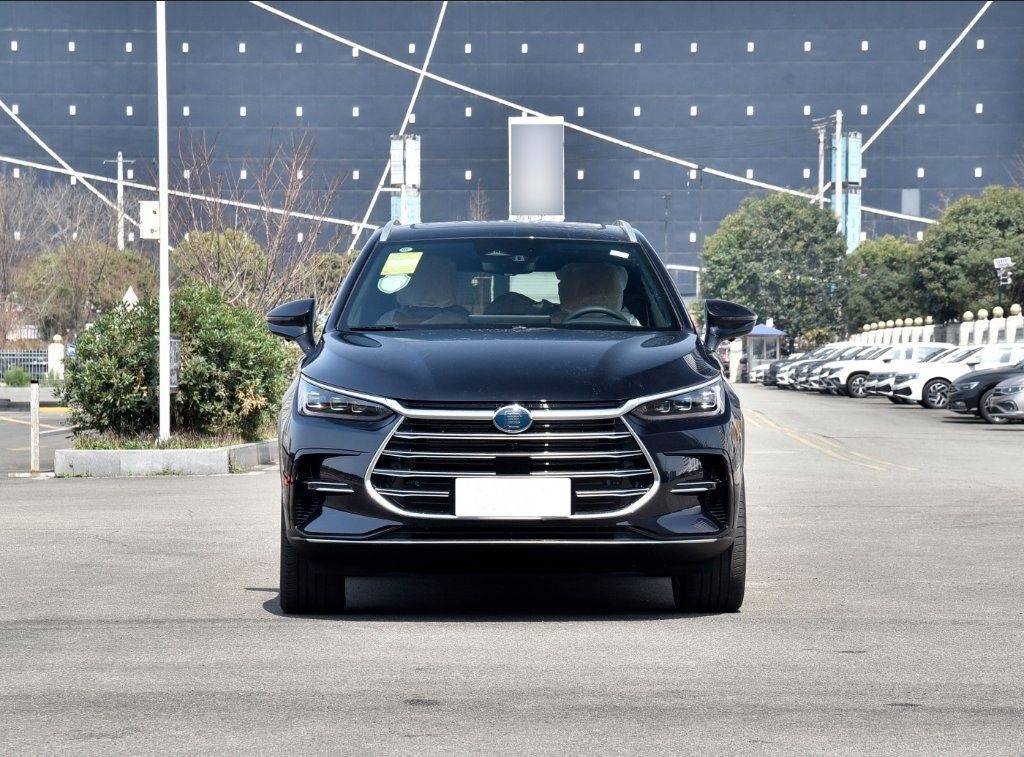 Schwarz 2022 BYD Tang EV 635 km Allradantrieb Flaggschiff-Edition Ausgewählte 6-Sitzer
