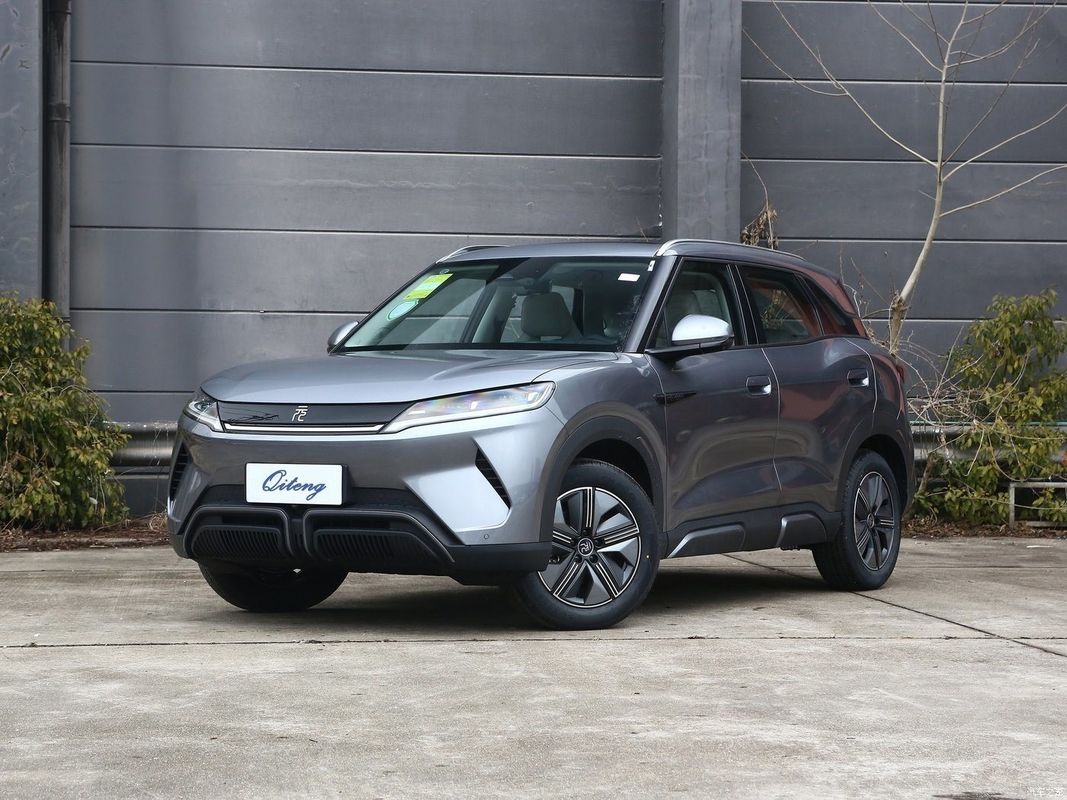 2024 401km Transcendence SUV Weiße Außenfarbe BYD Yuan UP mit fortschrittlicher Technologie