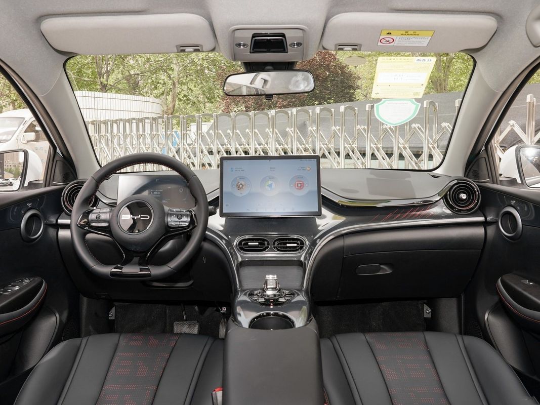 Schnelllieferung 2023 E2 Luxusauto Professioneller Service Karosserie Stil SUV SUV Sitzplätze 5