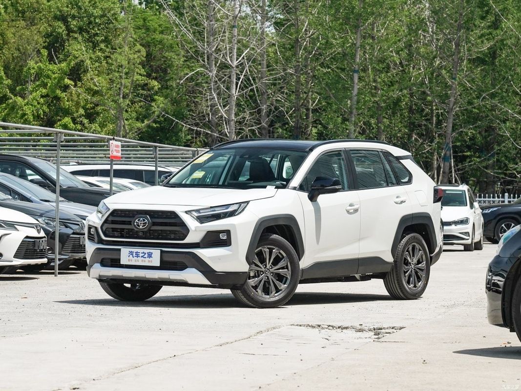 Individuelle Anfrage 2023 Toyota RAV4 SUV 2.0L CVT 4WD Adventure Plus mit 5 Sitzen