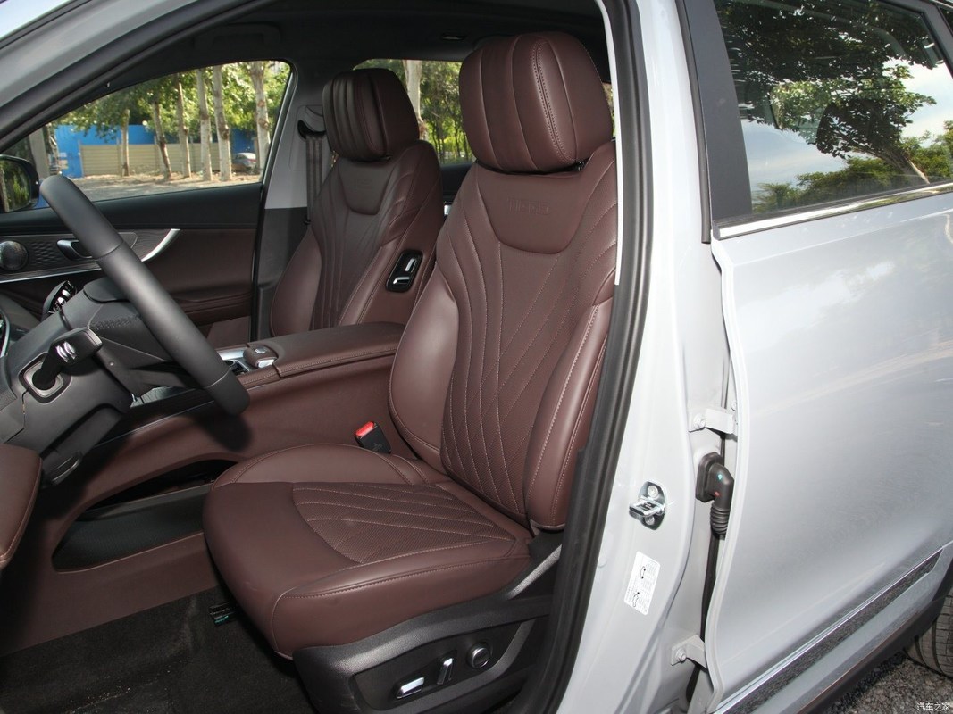 Chery Tiggo8 Pro 2022 290T 2WD Interstellar 7-Sitzer Benzin SUV mit Benzin