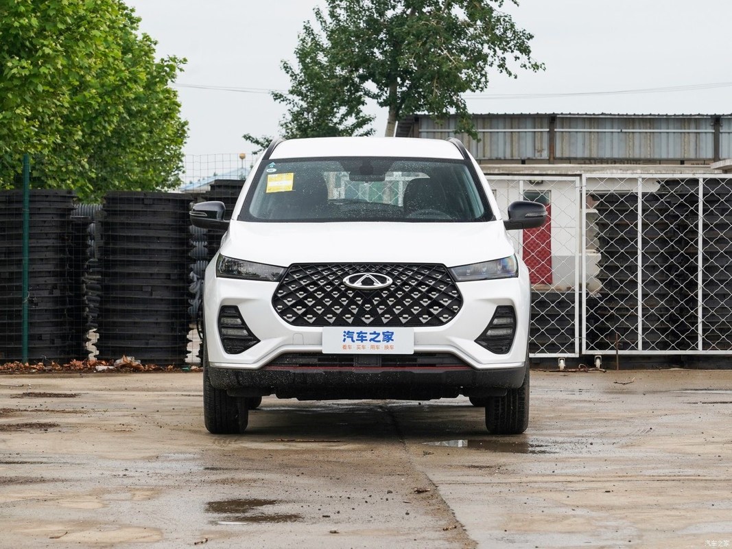 Chery Tiggo7 Superpower 1.6t DCT Superpower Warrior Benzinwagen SUV mit Leistung