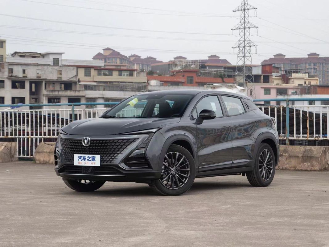 Changan Uni-T Benzin 2023 1,5 t Exzellent Typ Auto mit elektromagnetischem Bremssystem