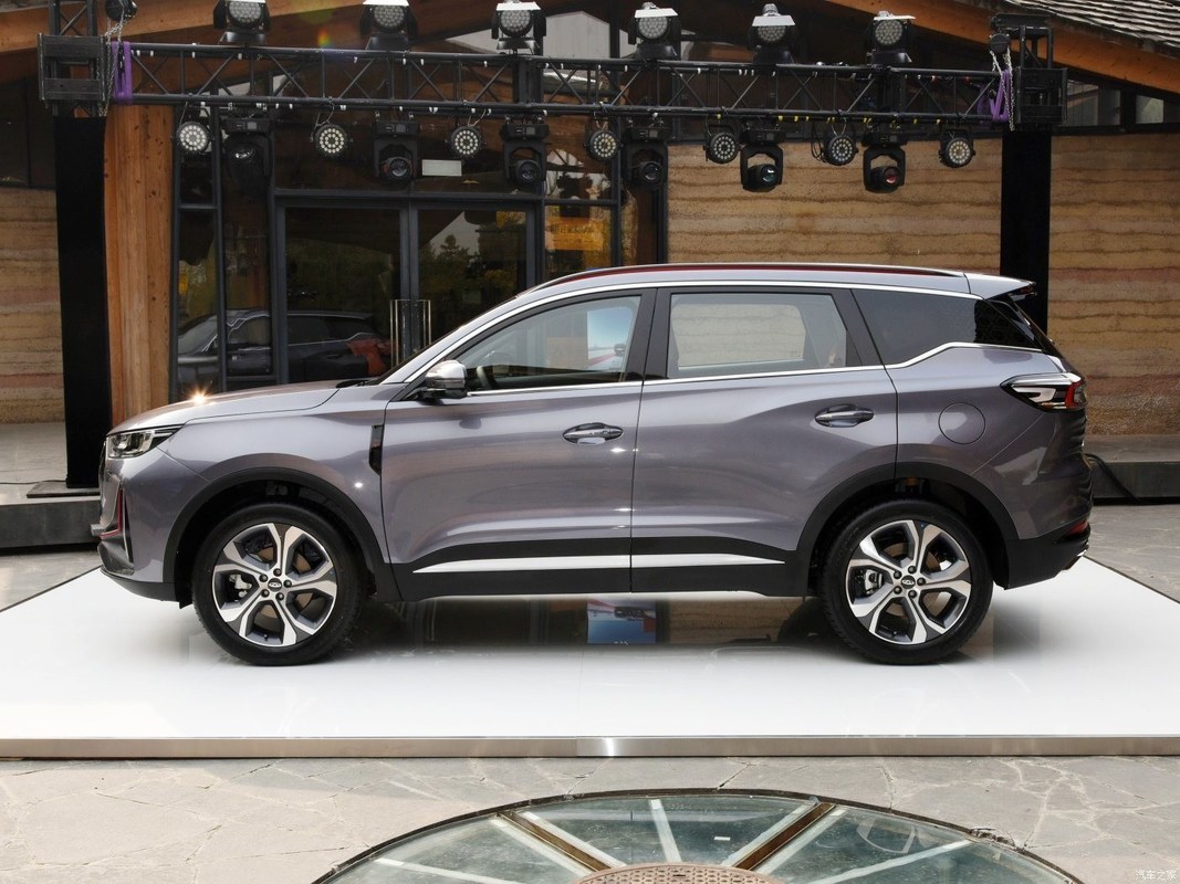Chery Tiggo 7 Plus 1.5t Mt Luxus Version Benzin Autositze 5 Höchstgeschwindigkeit Km/h 186-200