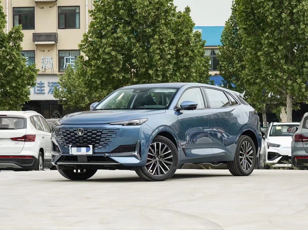 1930 Kg Changan Uni-K 2,0 t 4WD Maximalkonfiguration Top SUV Benzinfahrzeug individuell