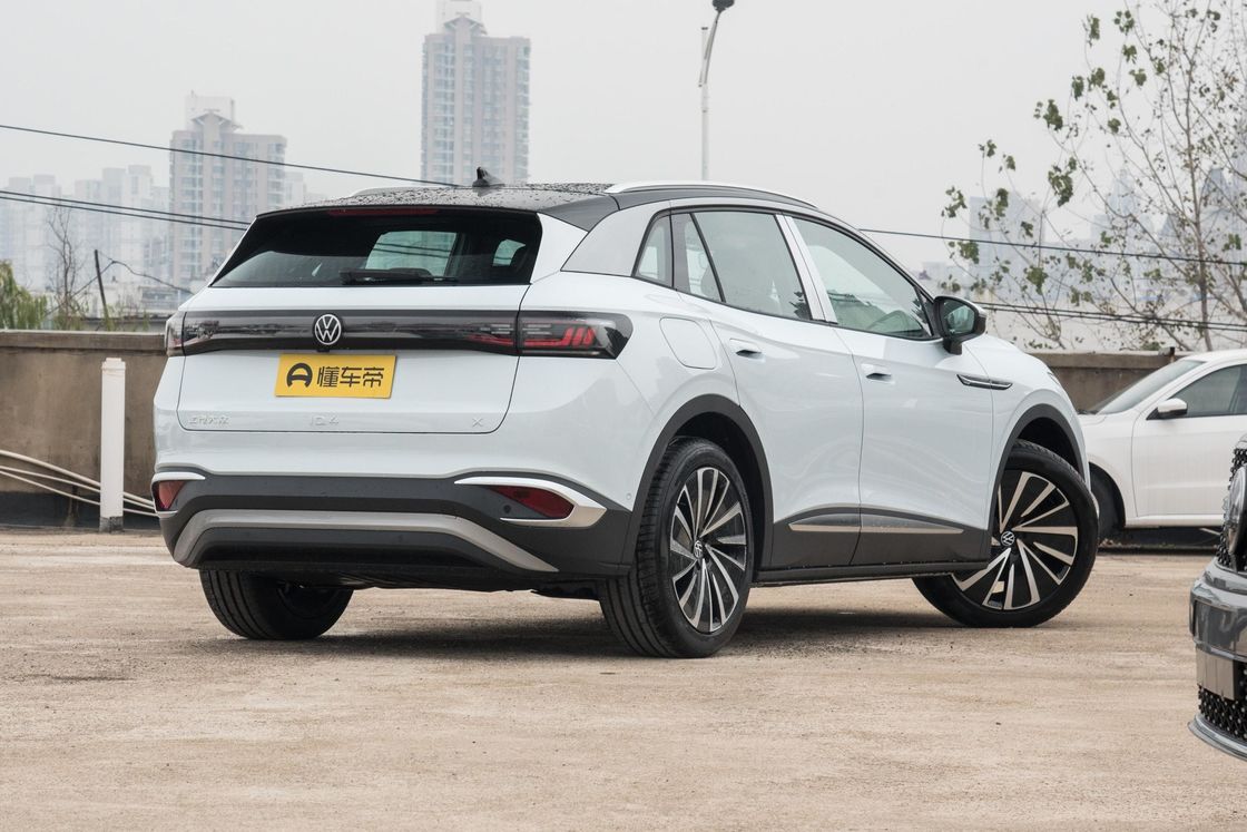 Volkswagen ID. 4 X 2023 Intelligent Enjoyment Langstrecken-Edition mit geschlossenem Karosserietyp