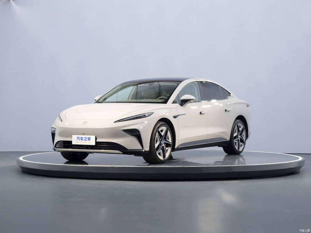 Elektrofahrzeug EV Hatchback Rising Auto F7 2023 Langstrecken-Pro-Auto mit und 5 Sitzplätzen
